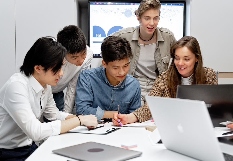  | Autor: Youtube/canva