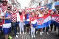 Hrvatski navijači okupirali ulice Lensa: Ovako se zagrijava atmosfera!