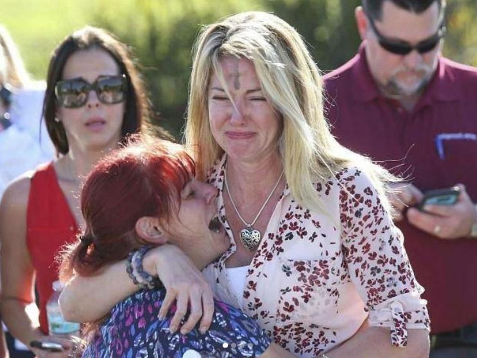 SAD: Upao je u školu i poluatomatskom puškom pobio 17 ljudi