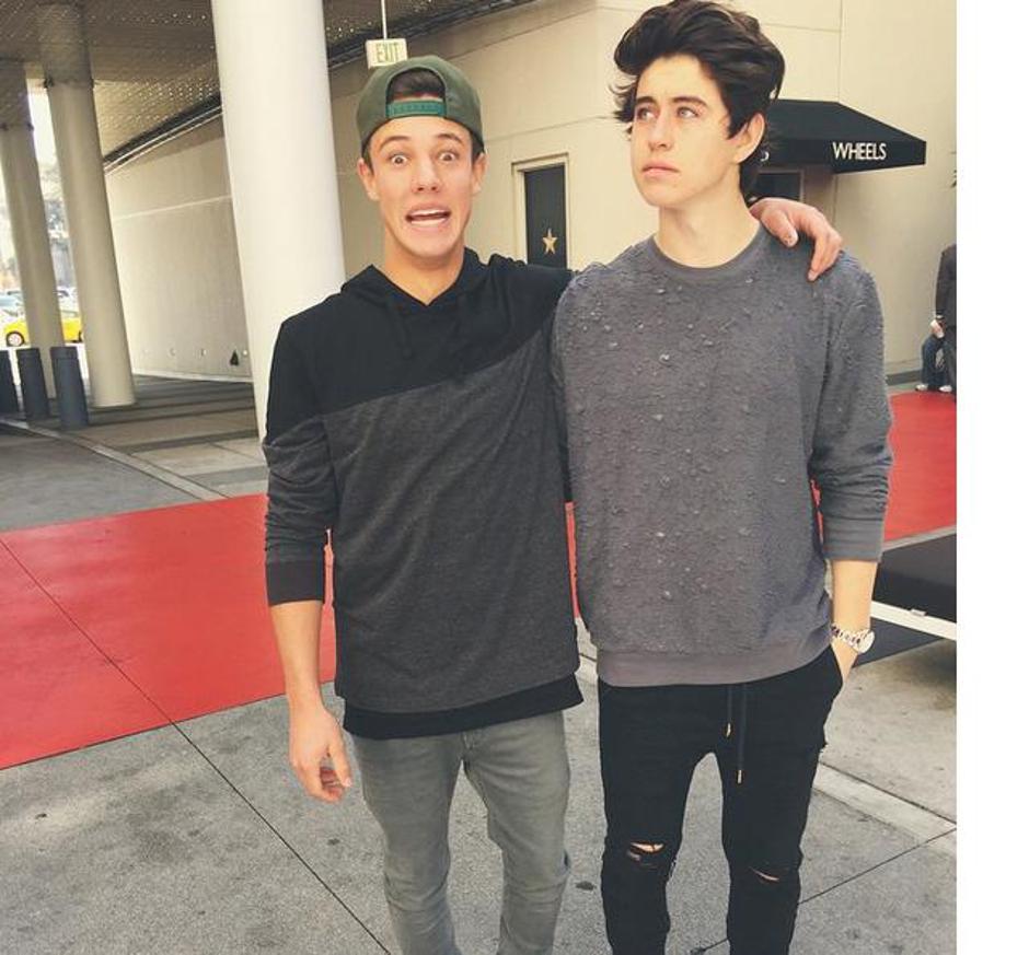 Nash i Cameron | Autor: Olivia Rodrigo Instagram