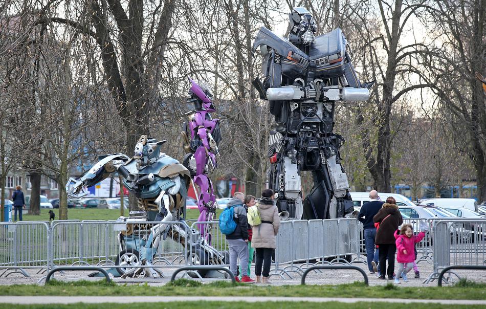 Transformersi čuvaju Zagreb!