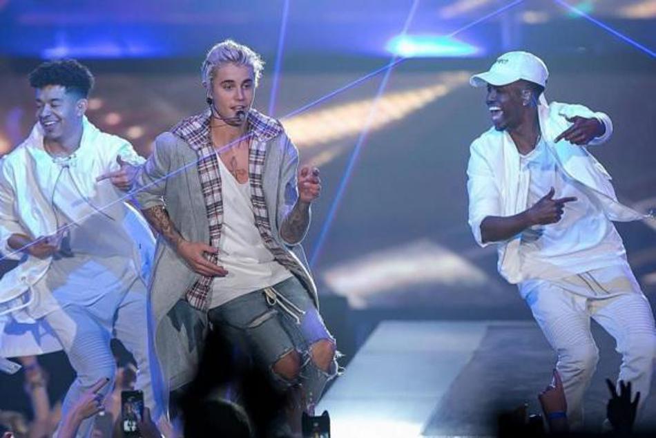 Počelo je: Bieberov spektakularan nastup!