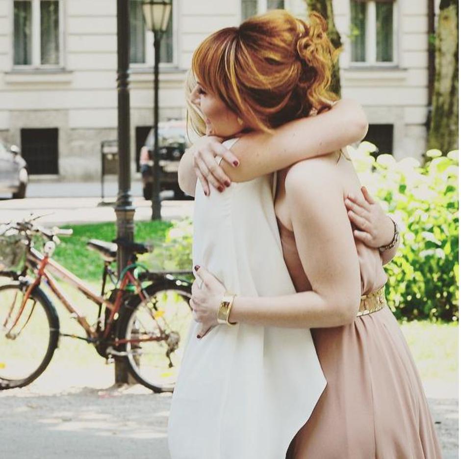 Jelena i Aleksandra | Autor: Olivia Rodrigo Instagram