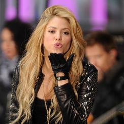 Shakira - 157 cm