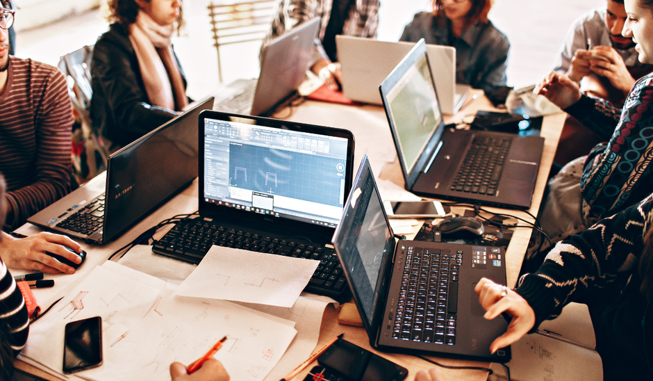  | Autor: Youtube/canva